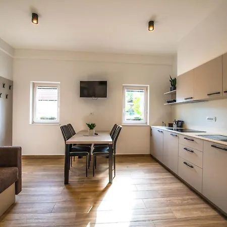 Apartmaji Prton *